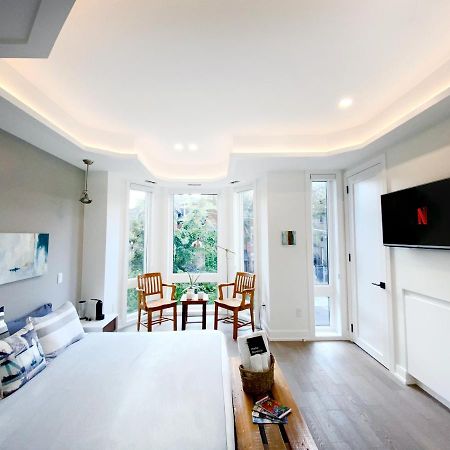 Elegant Downtown Home Toronto Bagian luar foto